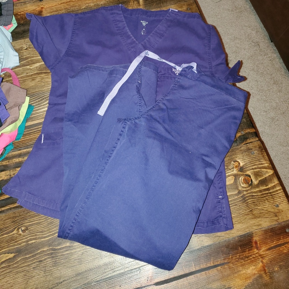 Med couture scrubs set